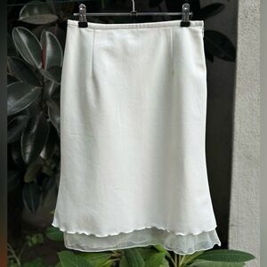 Mady Above the Knee/Mid-Thigh White Pencil Skirt Size Medium